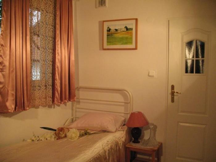 Piaseczno Willa Staropolska Zimmer foto