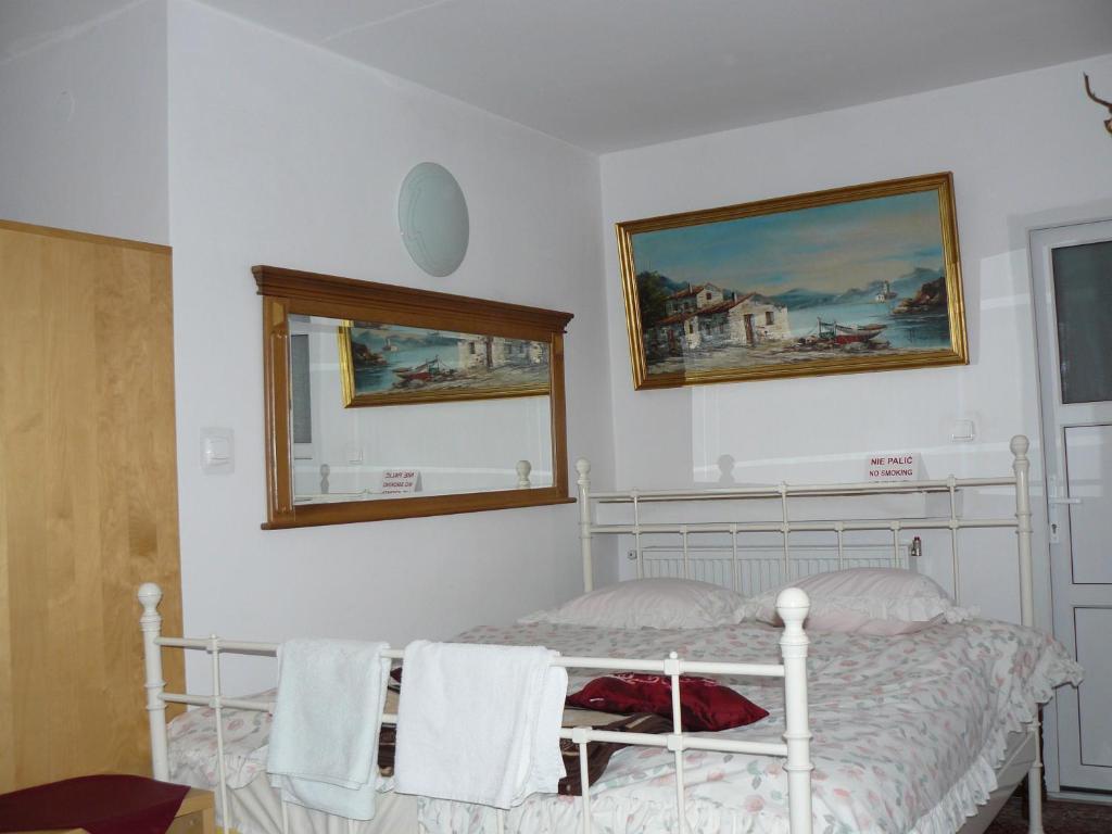 Piaseczno Willa Staropolska Exterior foto